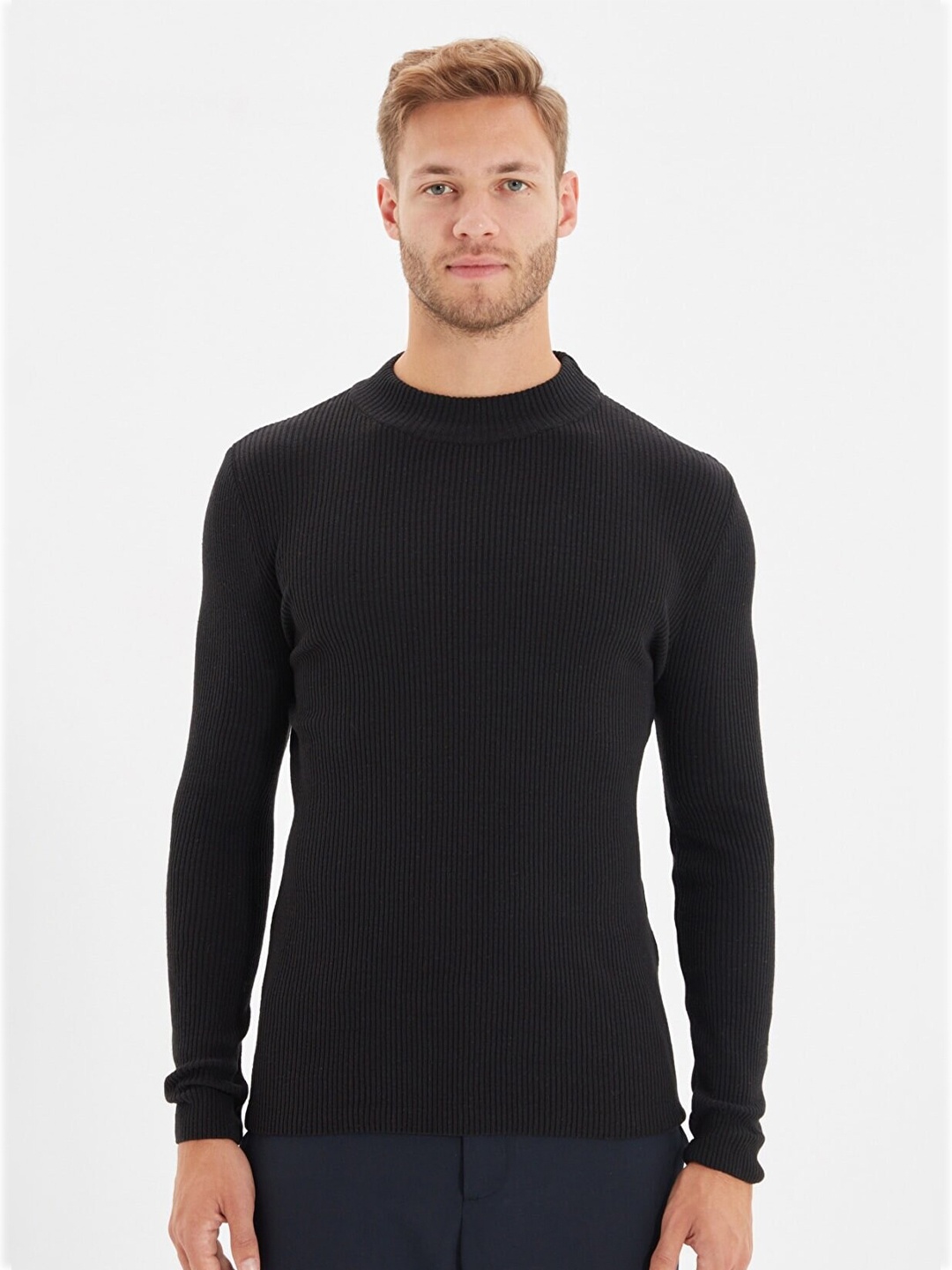 

Trendyol Men Black Ribbed Pullover