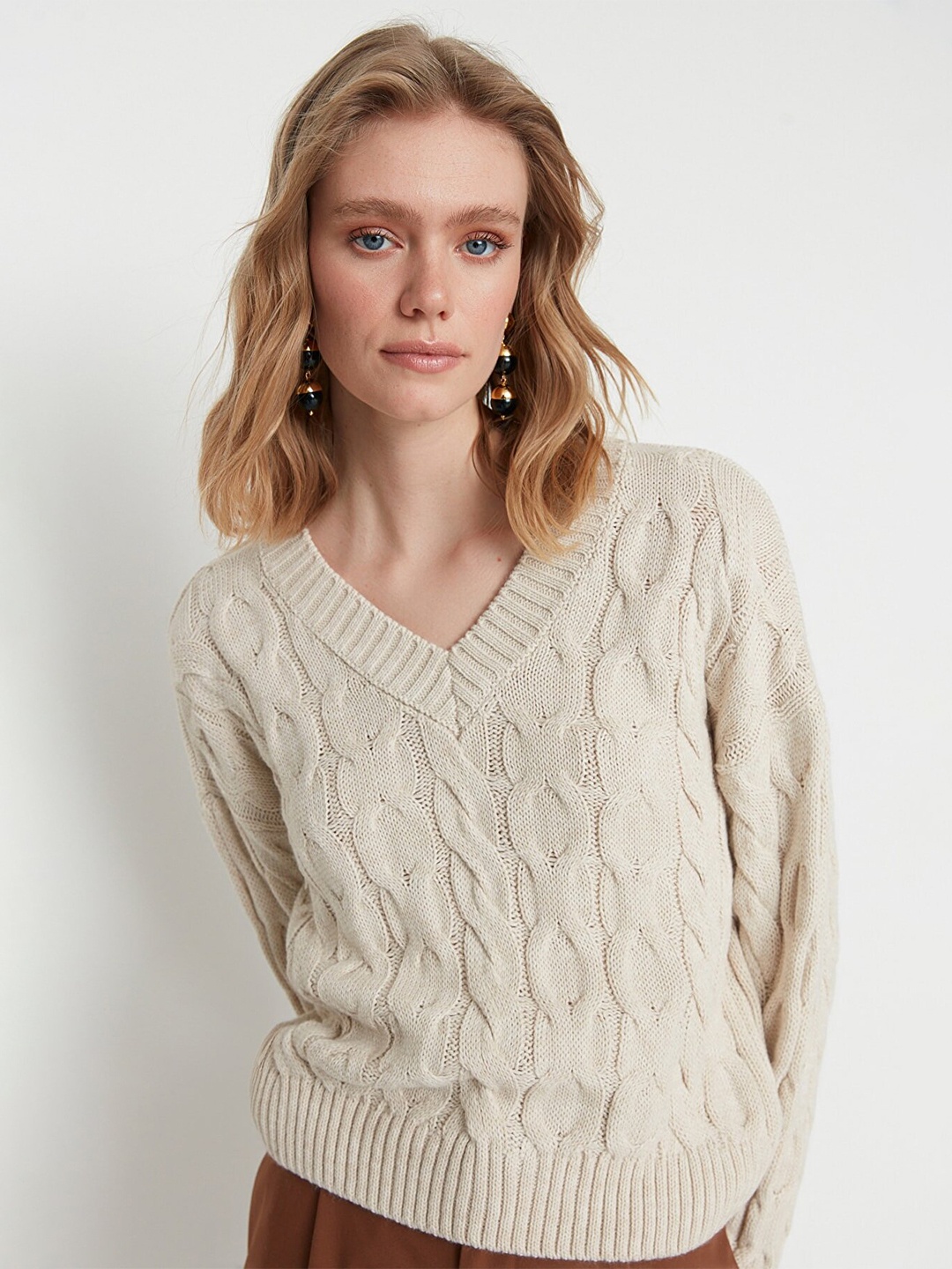 

Trendyol Women Beige Cable Knit Acrylic Pullover Sweater