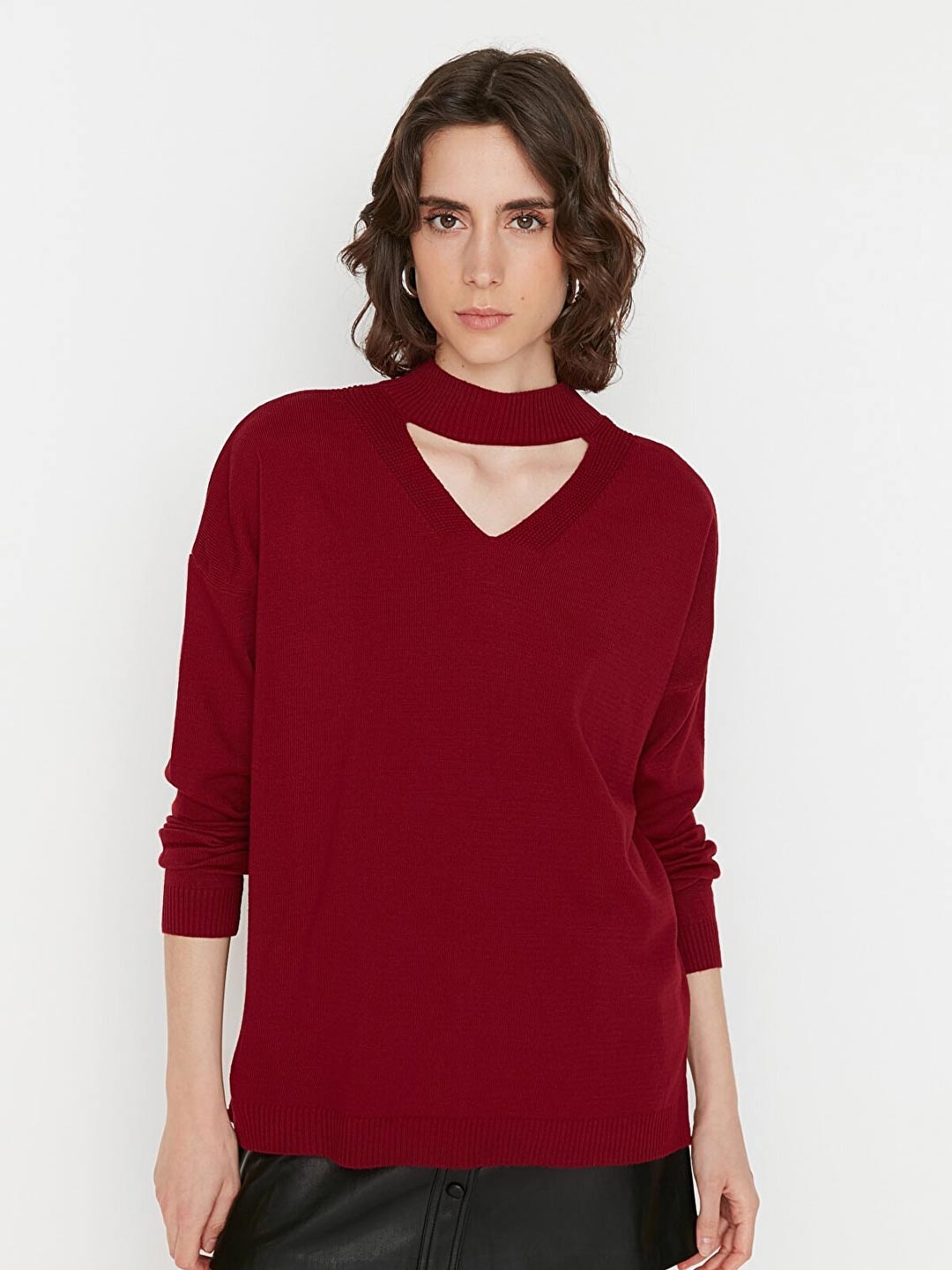 

Trendyol Women Burgundy Choker Neck Acrylic Pullover