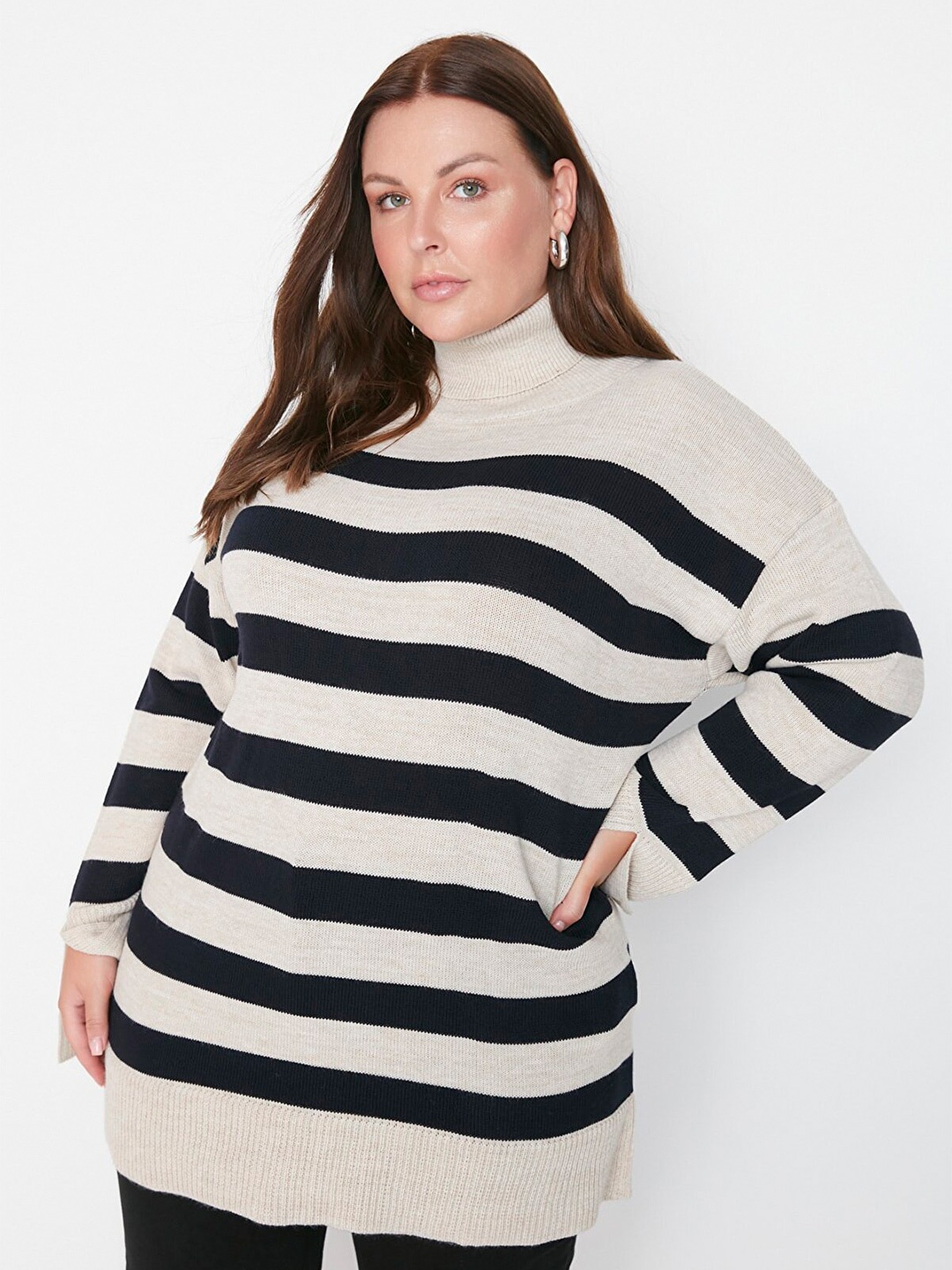 

Trendyol Women Plus Size Beige and Black Striped Pullover