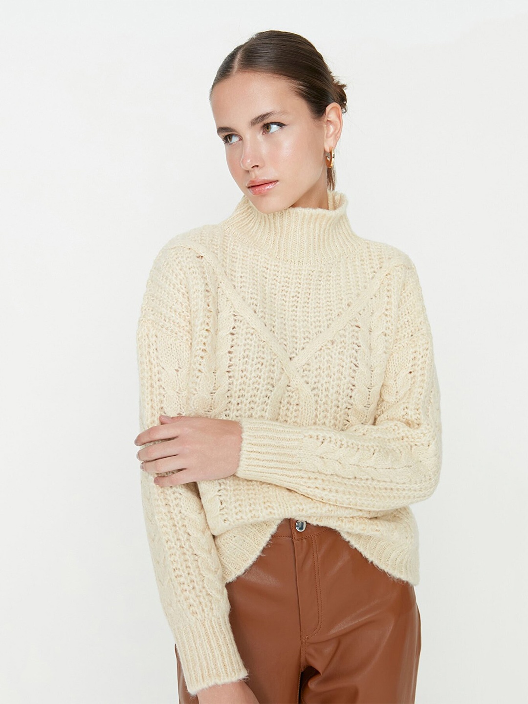 

Trendyol Women Cream Cable Knit Acrylic Pullover