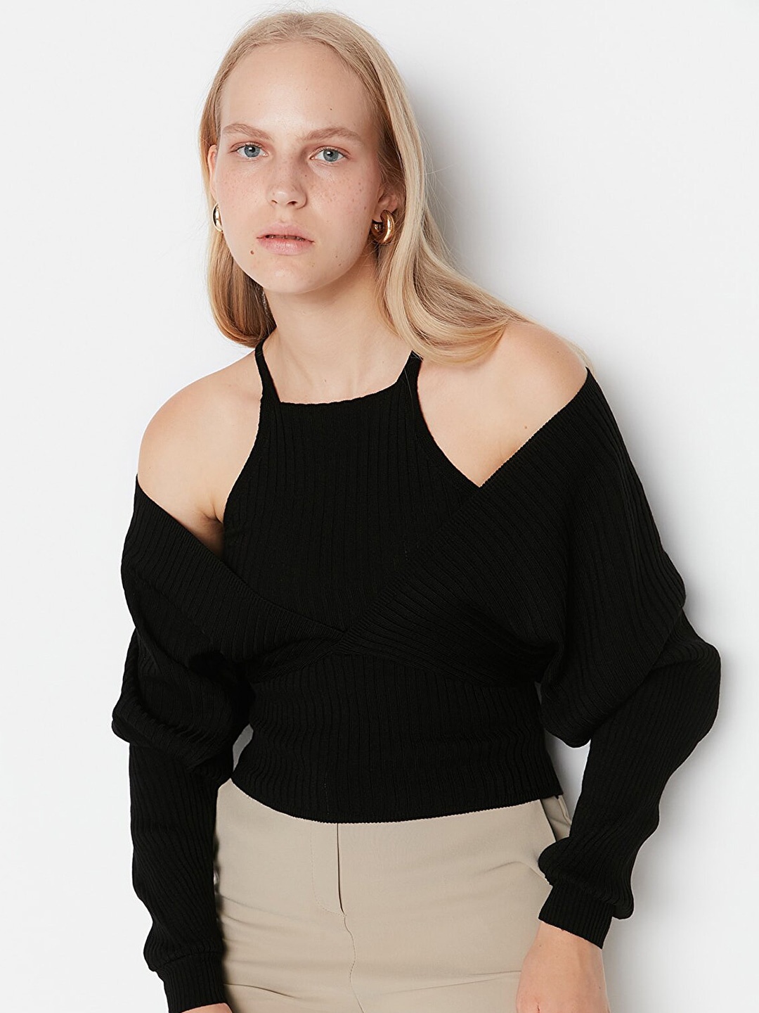 

Trendyol Women Black Pullover