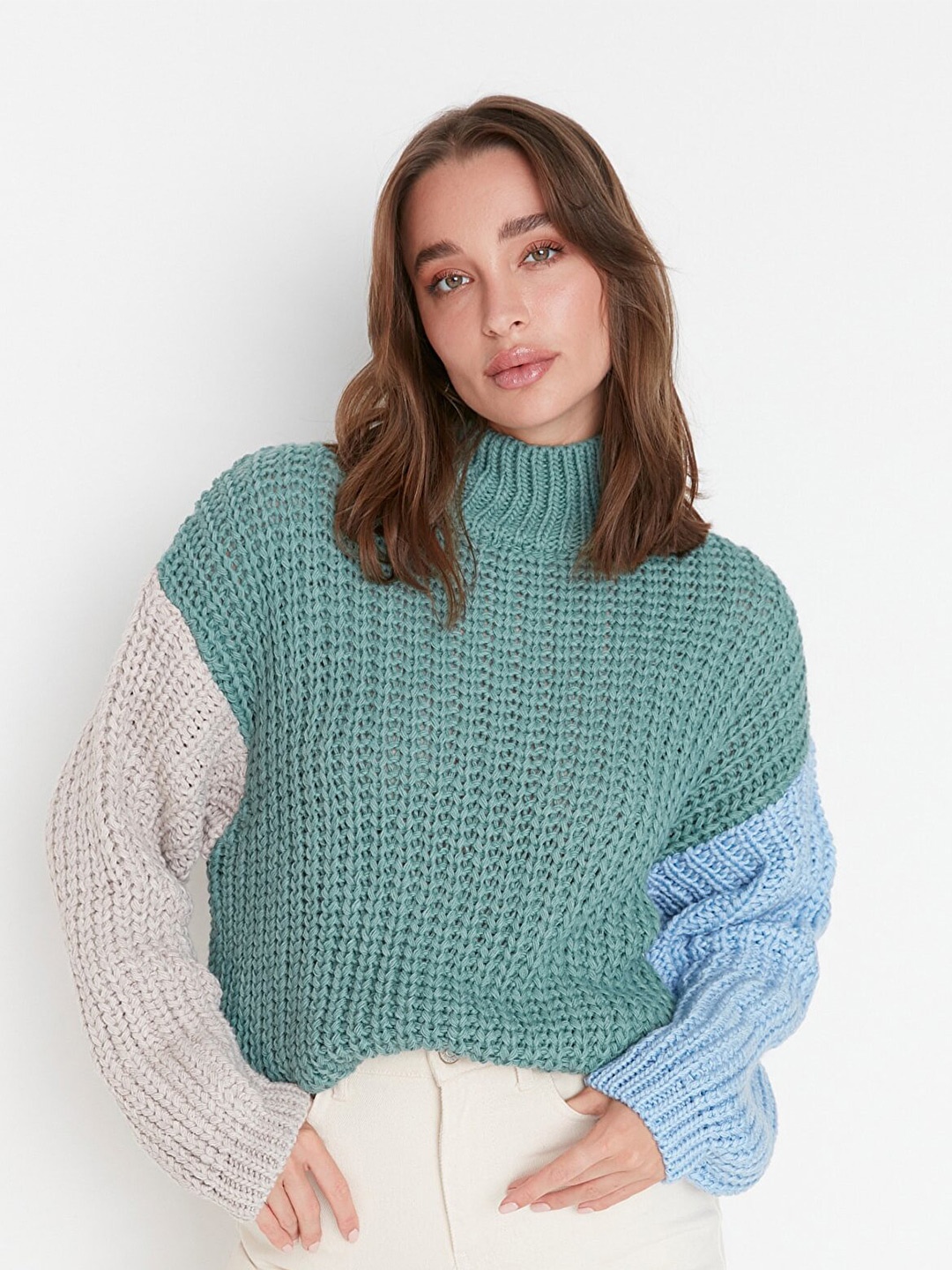 

Trendyol Women Green Colourblocked Pullover