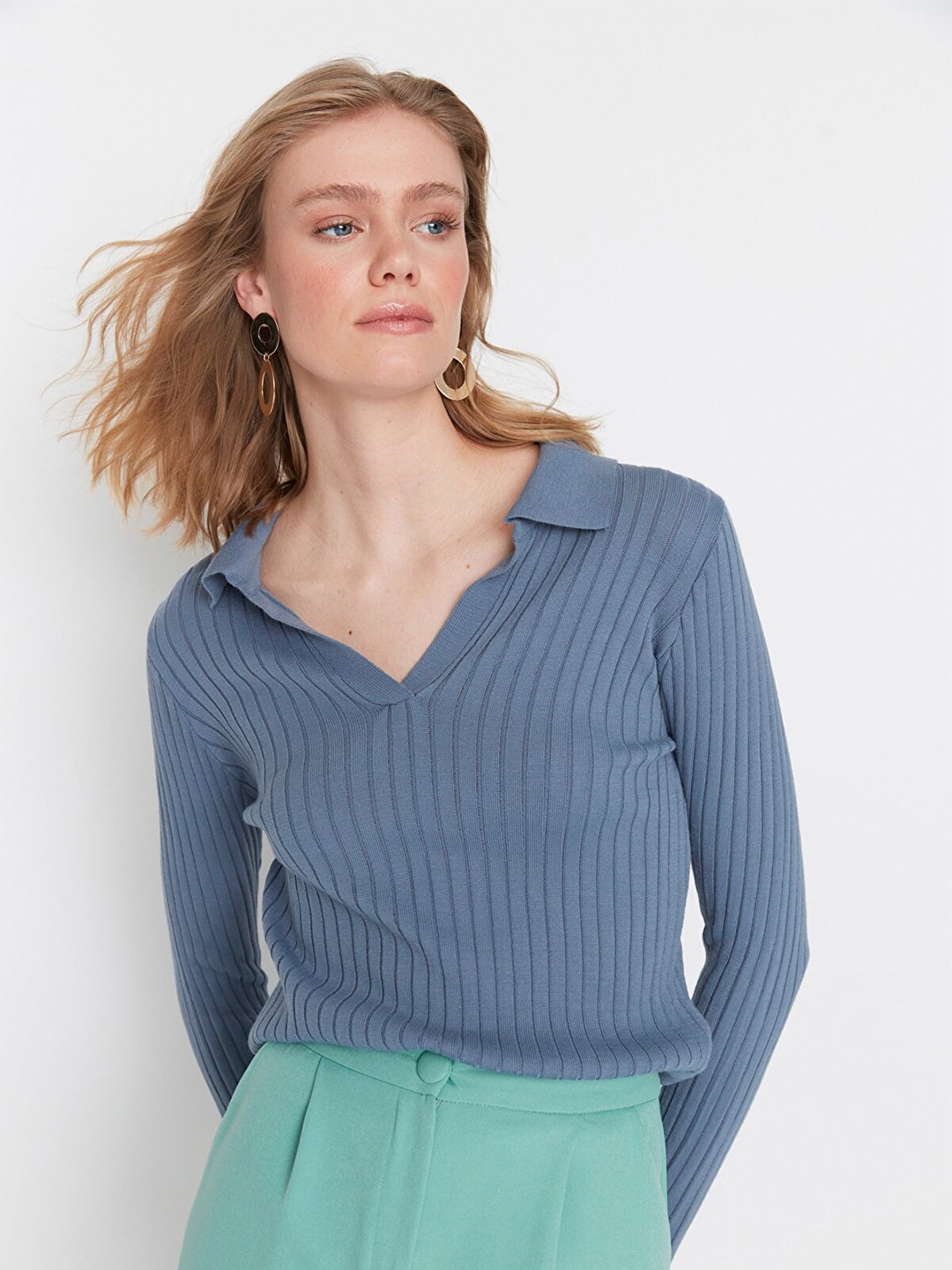 

Trendyol Women Blue Solid Pullover