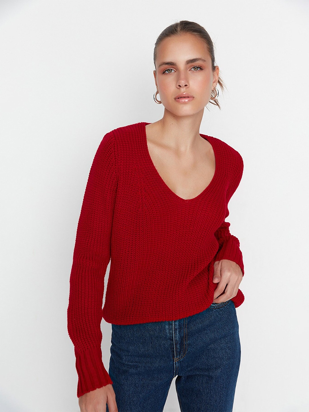 

Trendyol Women Red Solid Acrylic Pullover