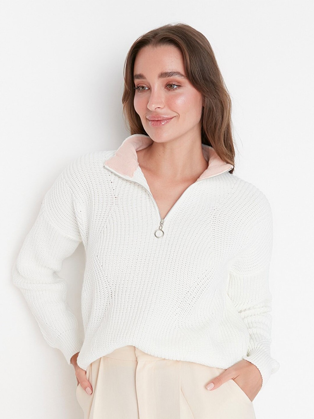 

Trendyol Women Off White Solid Pullover