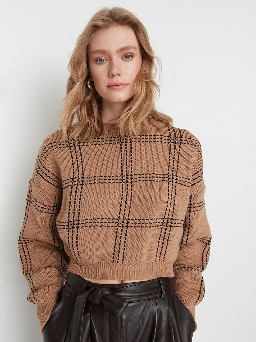 

Trendyol Women Camel Brown & Black Checked Printed Pullover