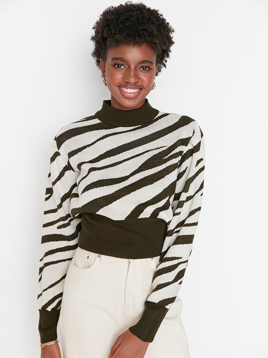 

Trendyol Women Olive Green & Off White Printed Pullover