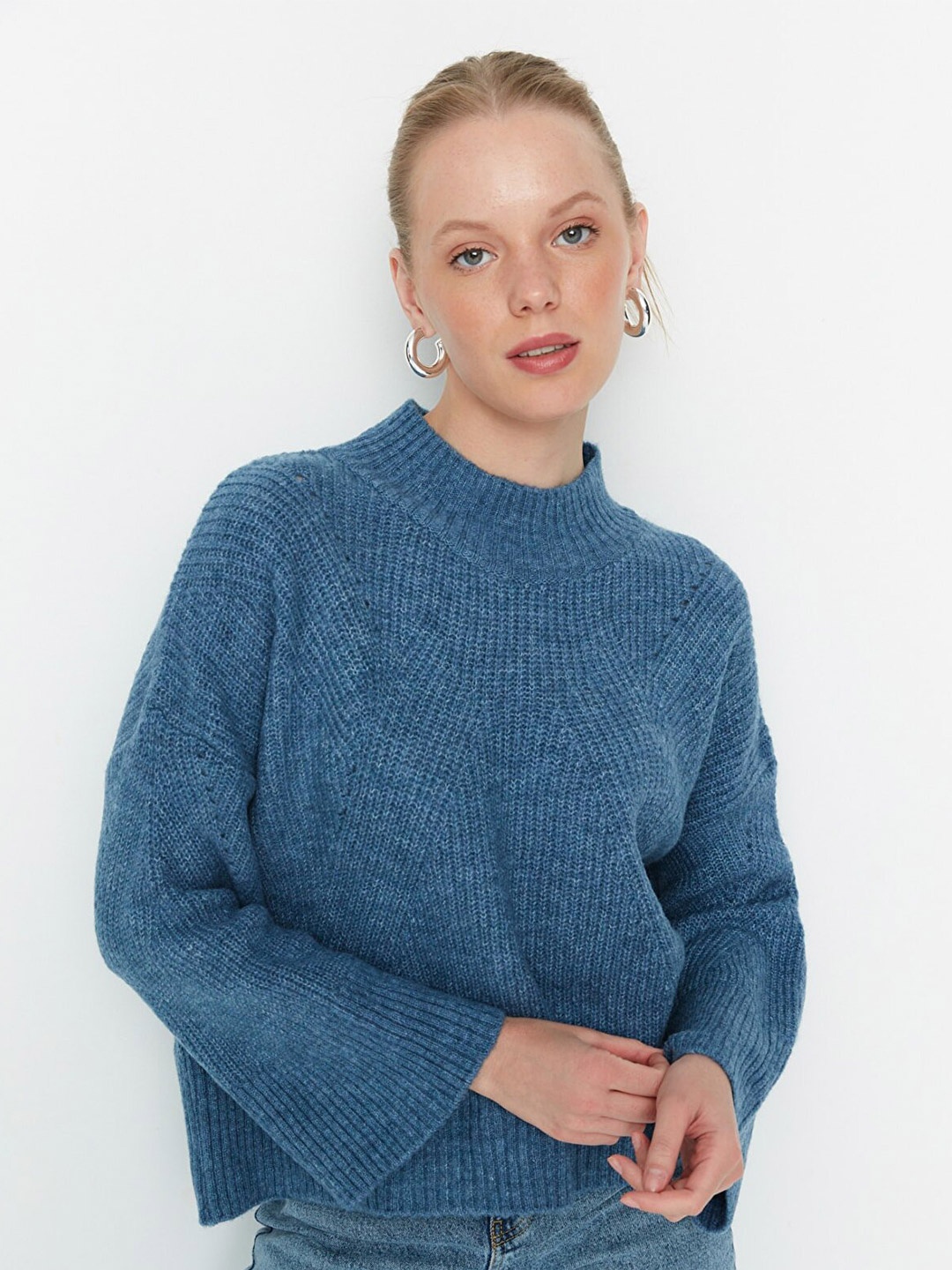 

Trendyol Women Blue Solid Pullover