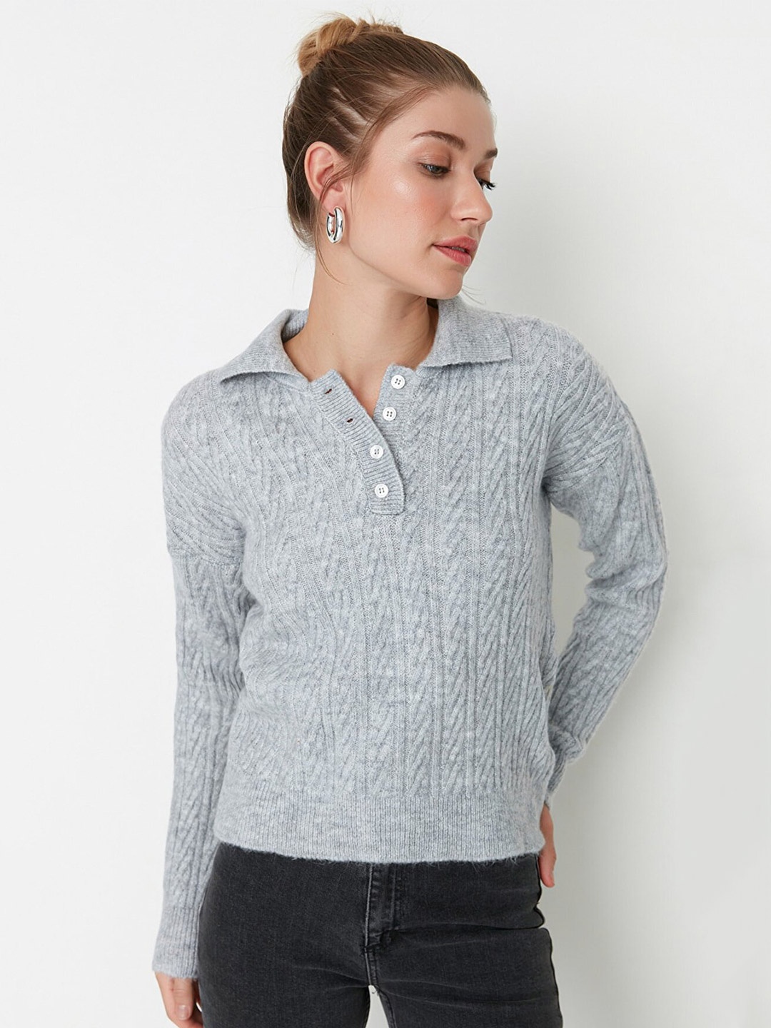 

Trendyol Women Grey Solid Pullover