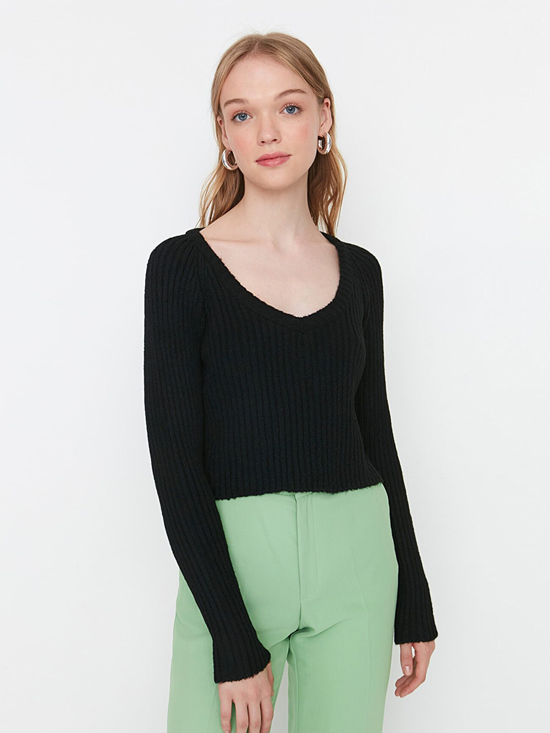 

Trendyol Women Black Ribbed Pullover