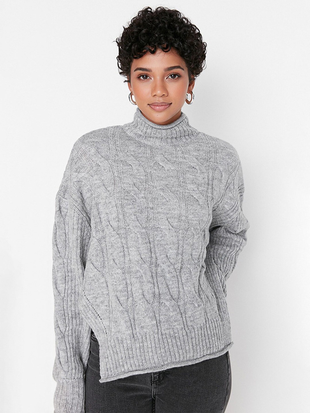 

Trendyol Women Grey Cable Knit Pullover