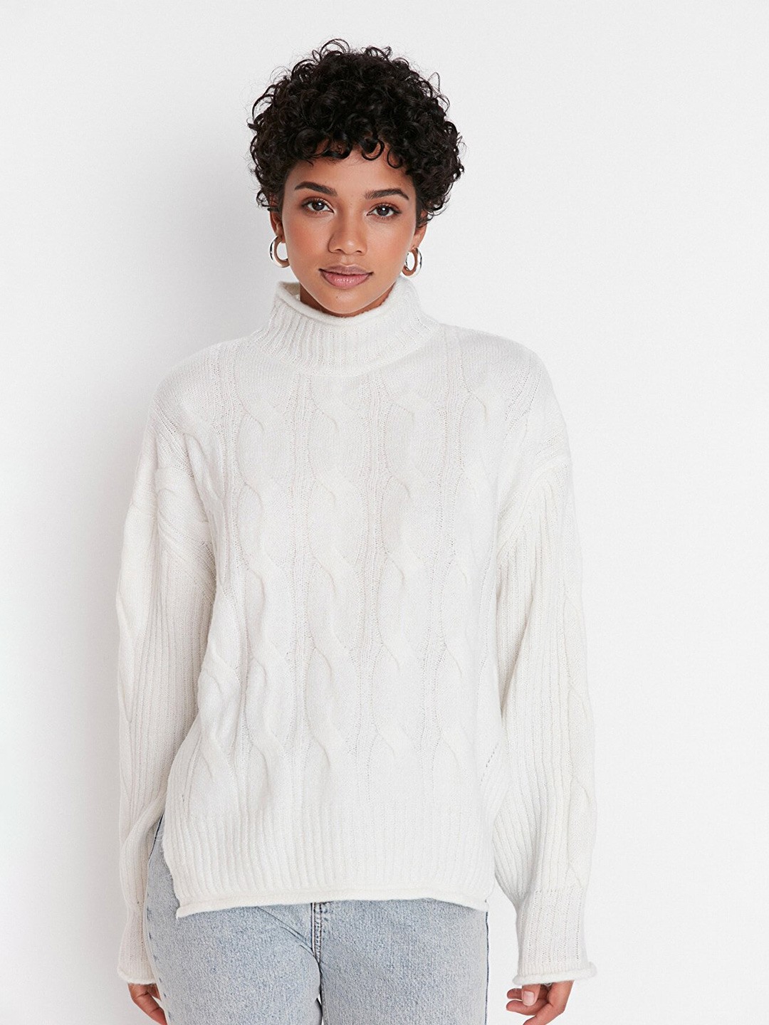 

Trendyol Women Off White Cable Knit Pullover Sweater