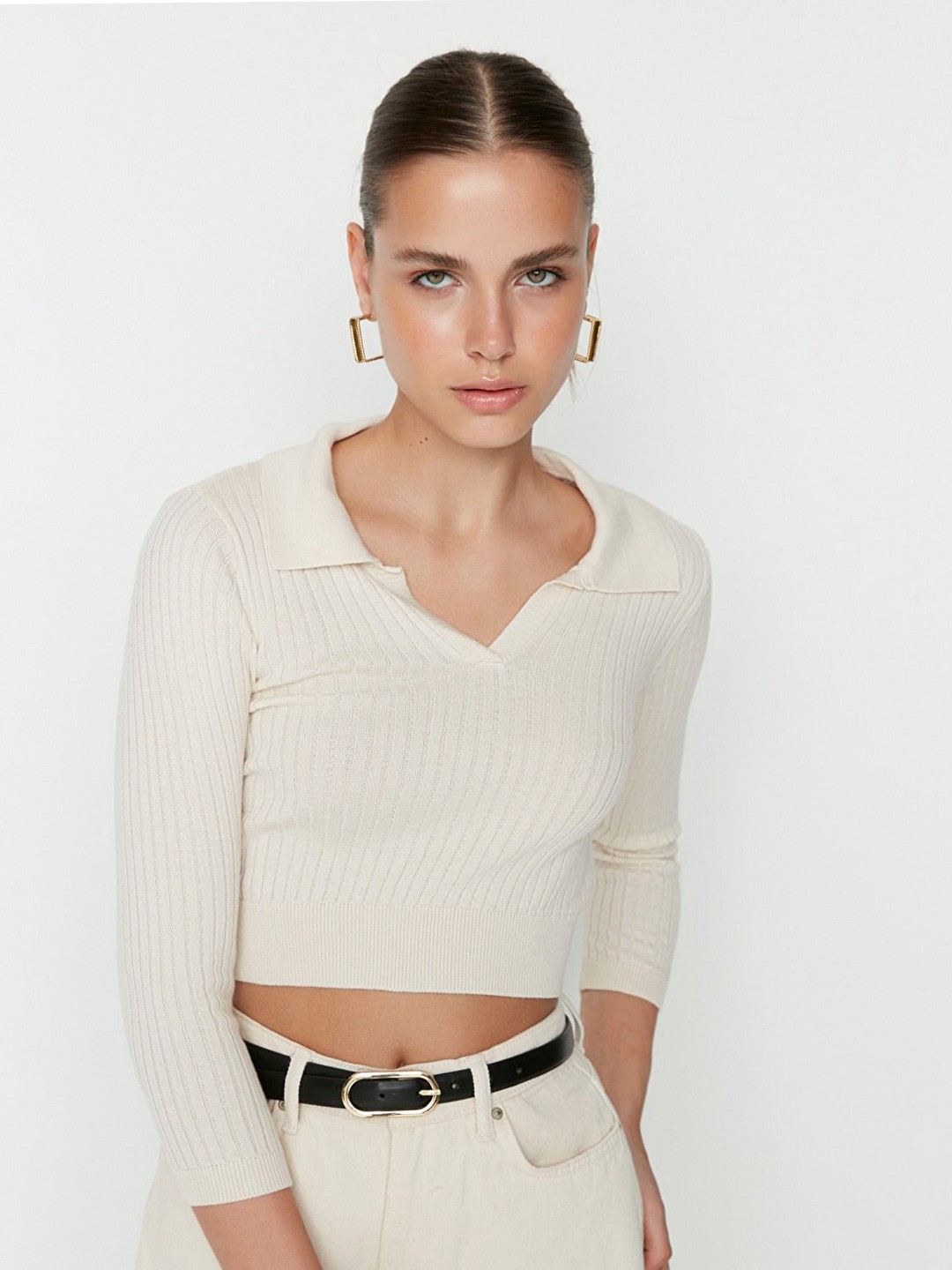 

Trendyol Women Off White Crop Pullover Sweater, Cream