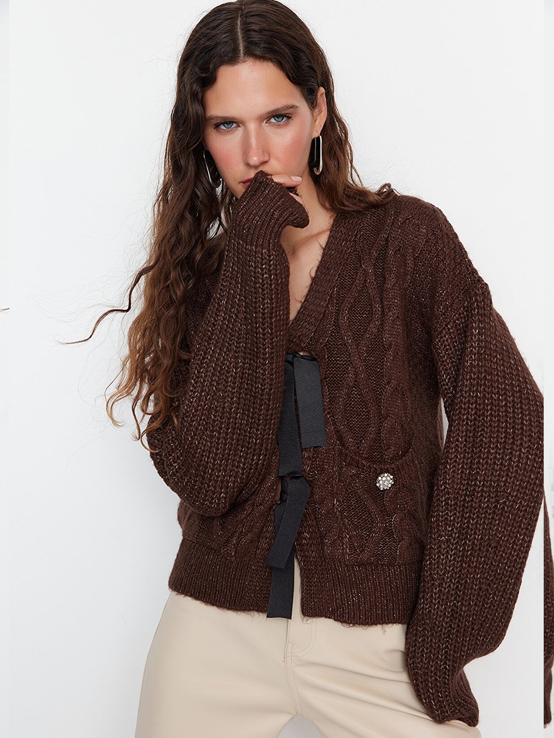 

Trendyol Women Brown Cable Knit Acrylic Sweater