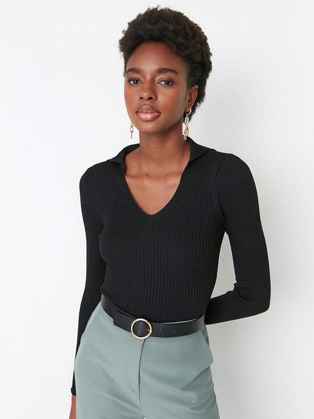 

Trendyol Women Black Ribbed Pullover