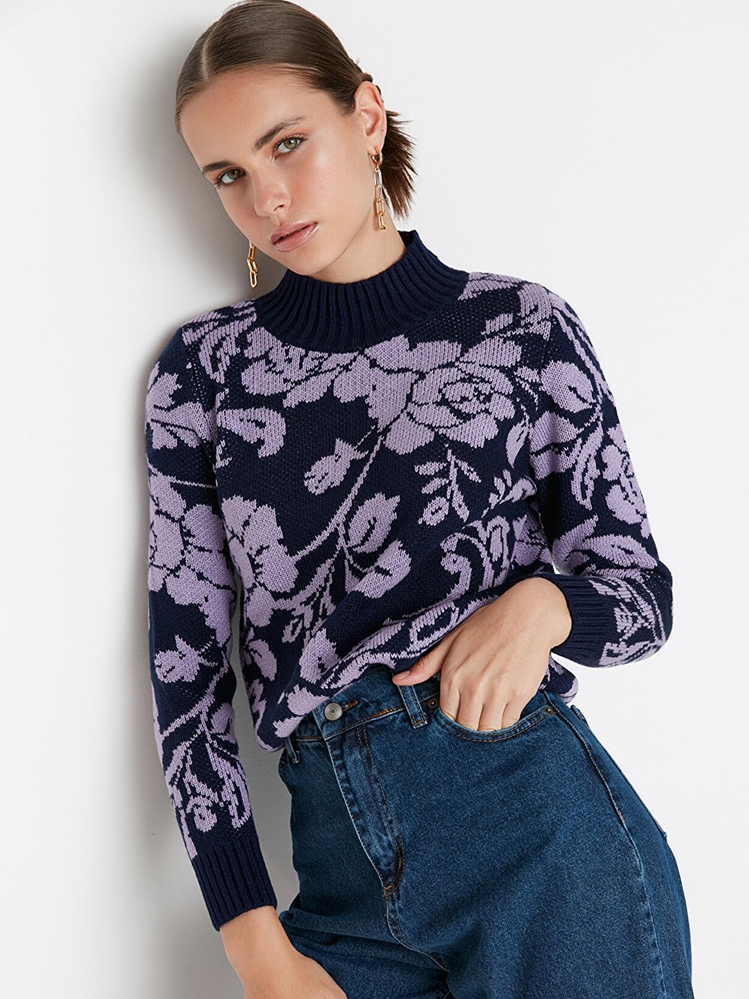 

Trendyol Women Navy Blue & Purple Floral Printed Pullover