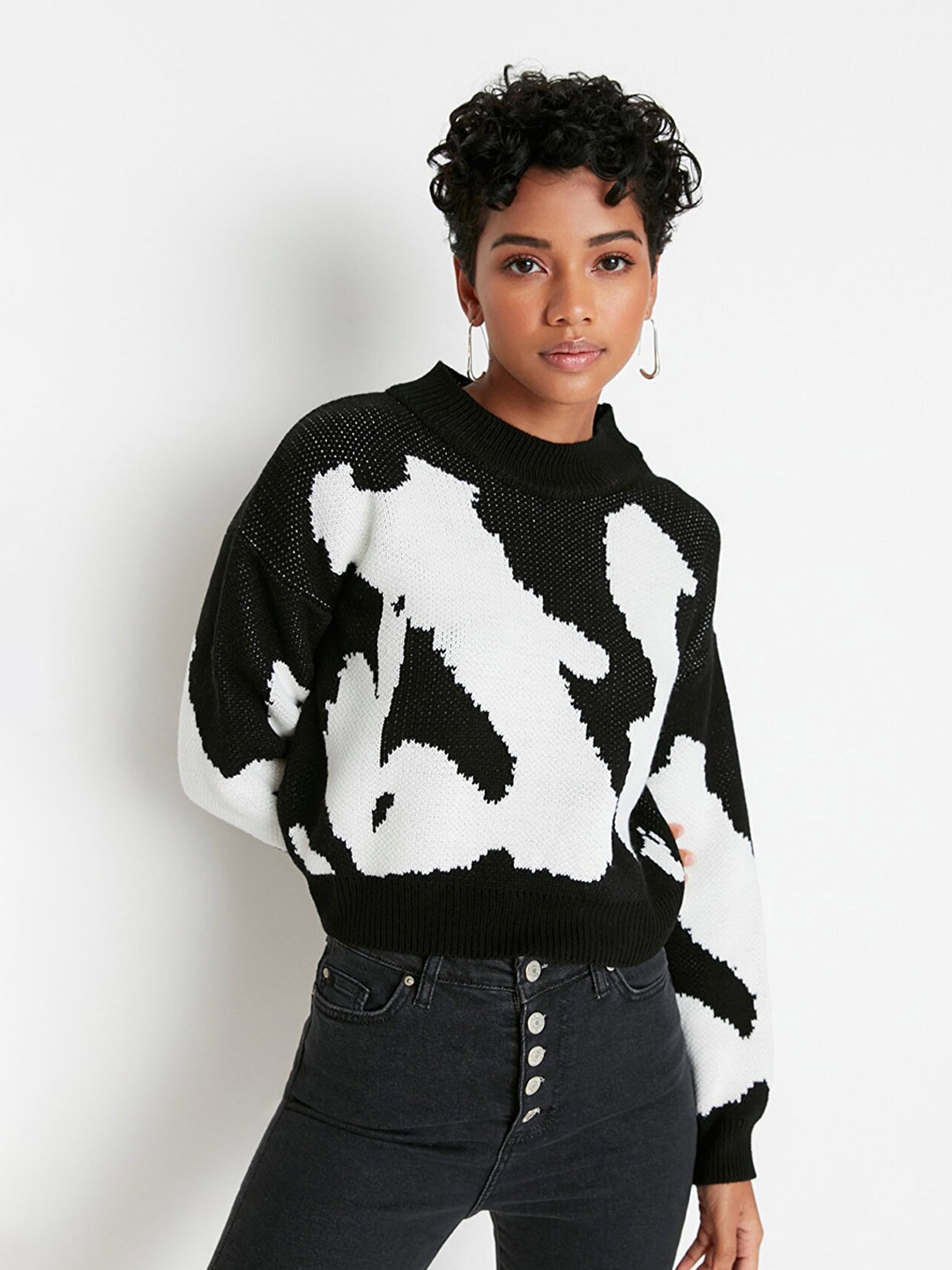 

Trendyol Women White & Black Printed Pullover