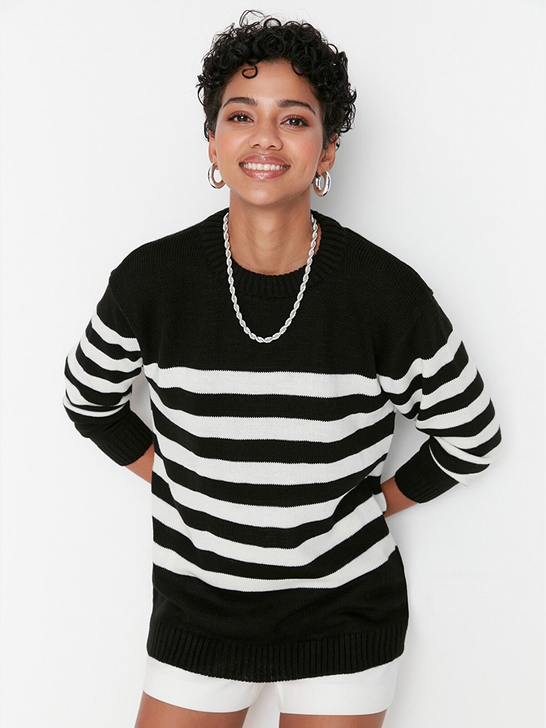 

Trendyol Women Black & White Striped Longline Pullover