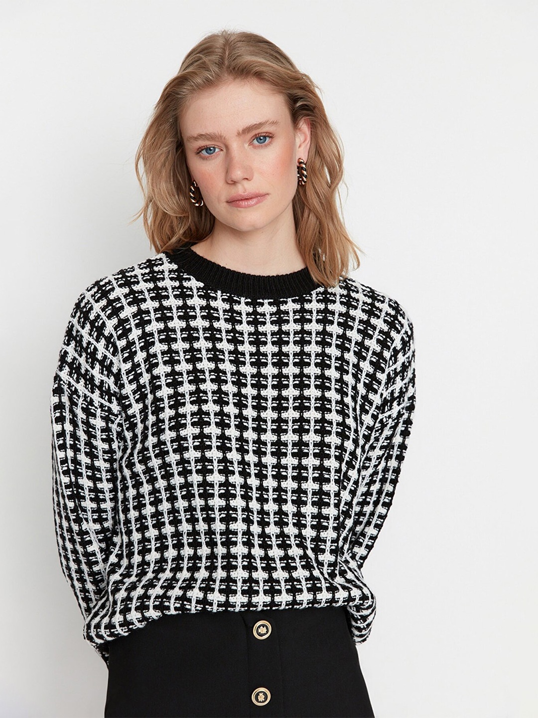 

Trendyol Women Black & White Pullover