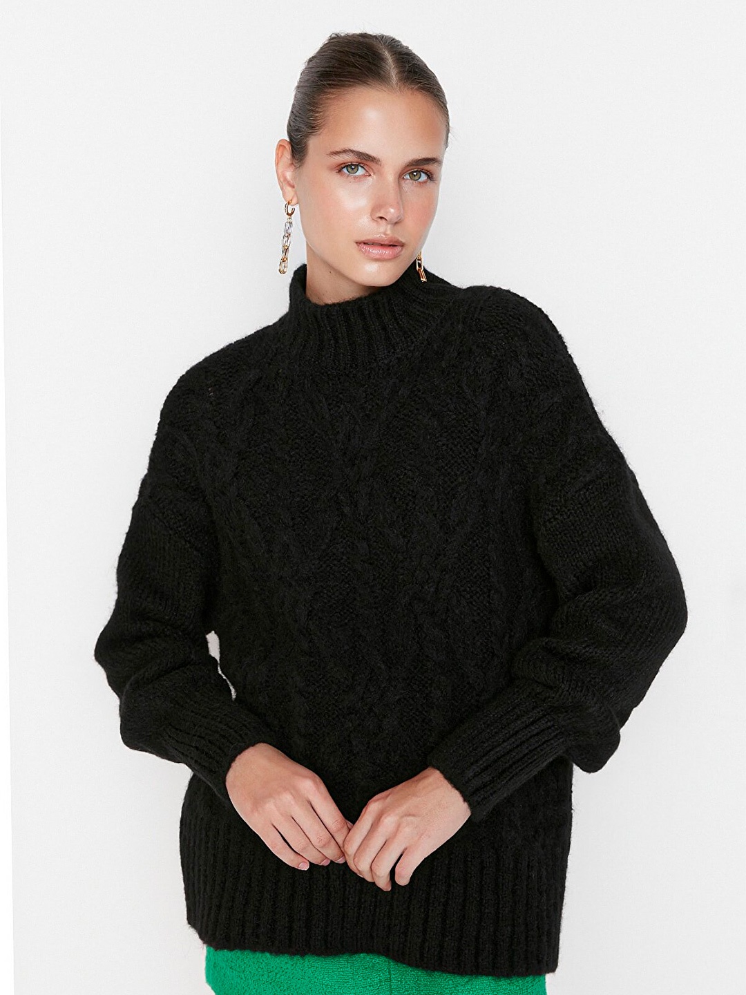 

Trendyol Women Black Cable Knit Pullover