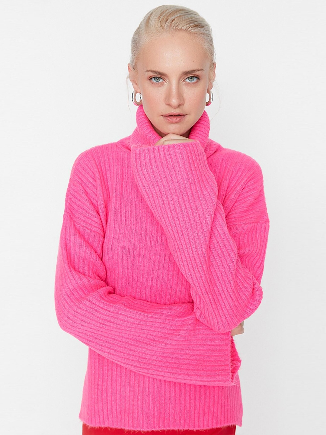 

Trendyol Women Fuchsia Solid Pullover