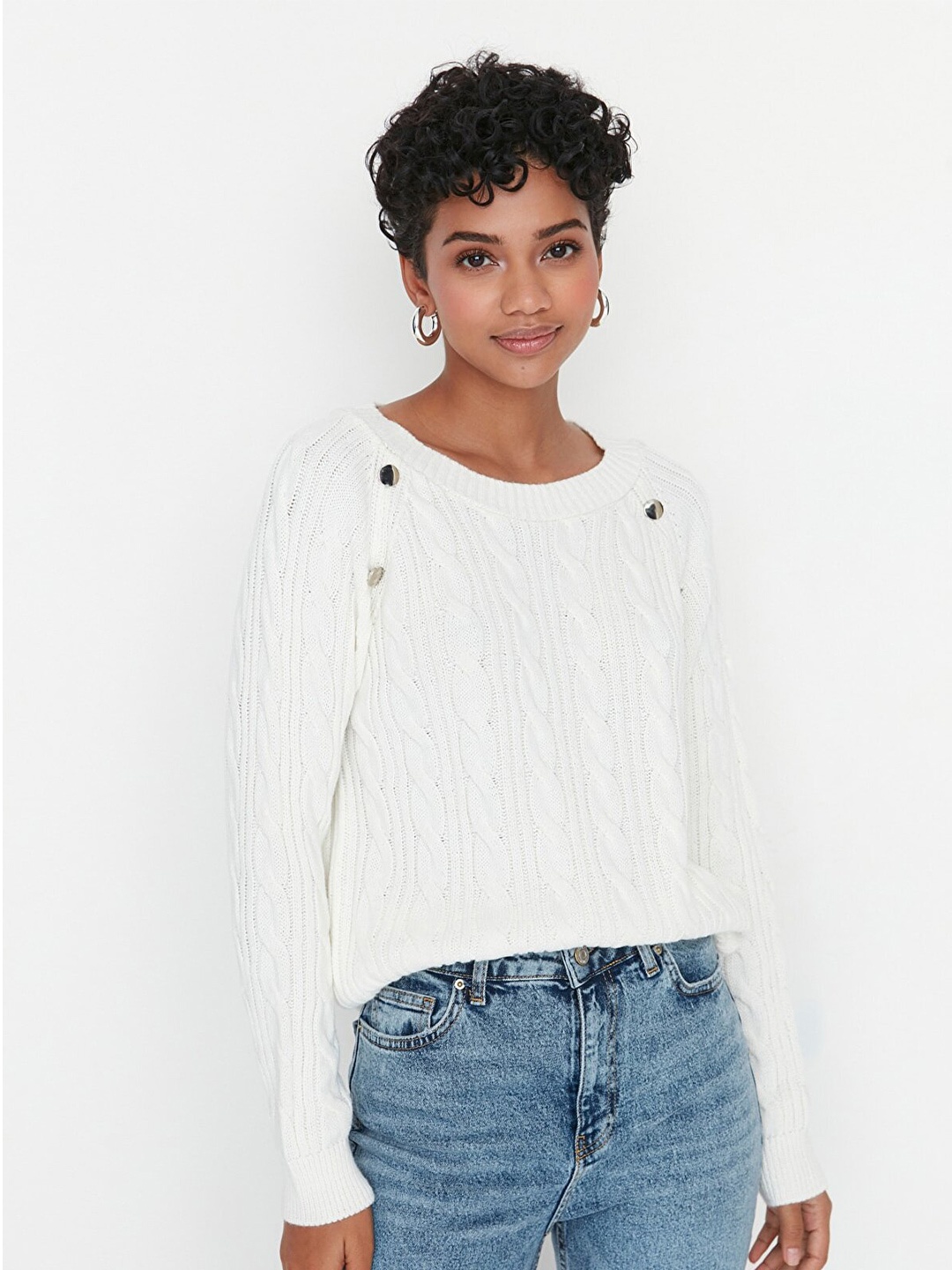 

Trendyol Women Off White Solid Pullover