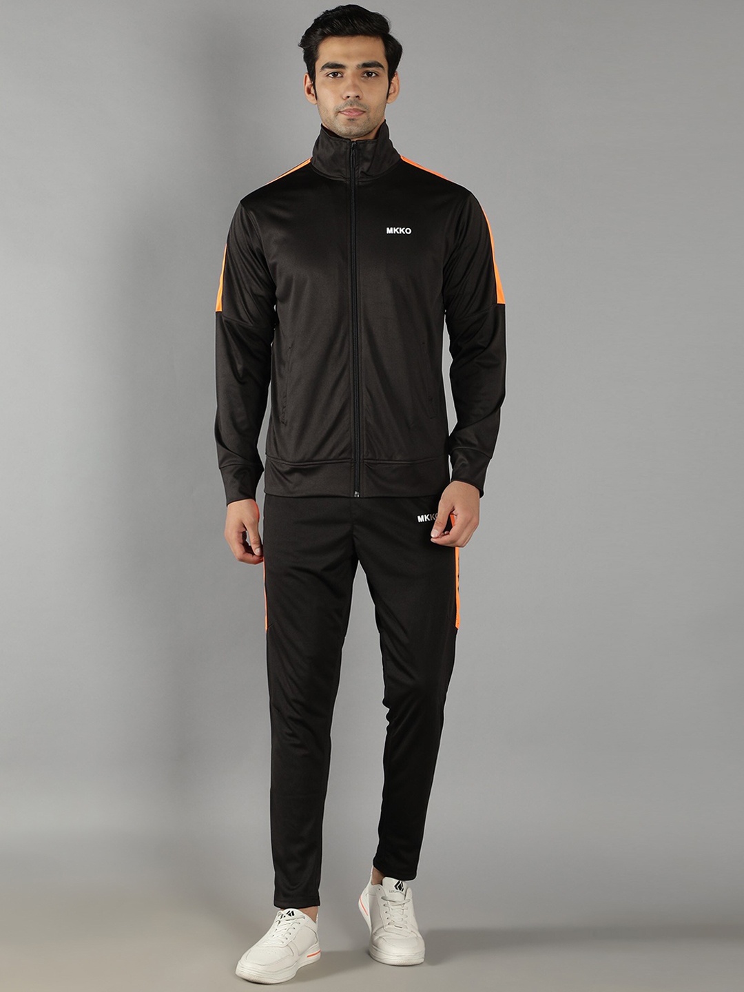 

MKKO Men Black Solid Slim-Fit Tracksuit