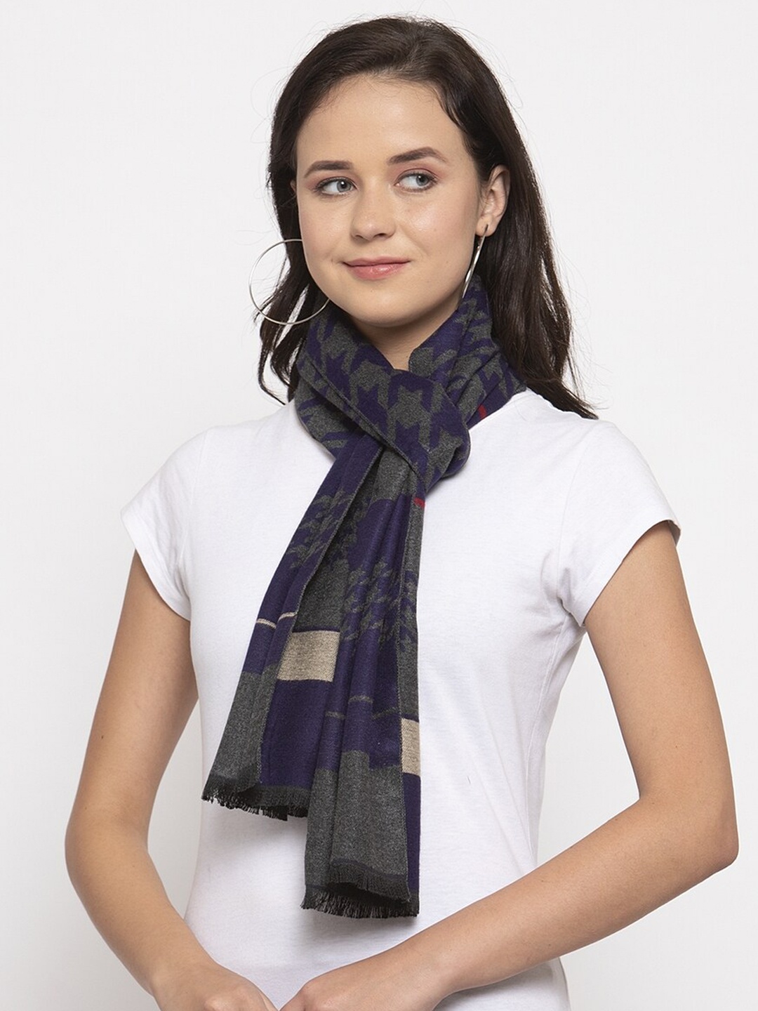 

Calvadoss Women Charcoal & Blue Printed Acrylic Muffler