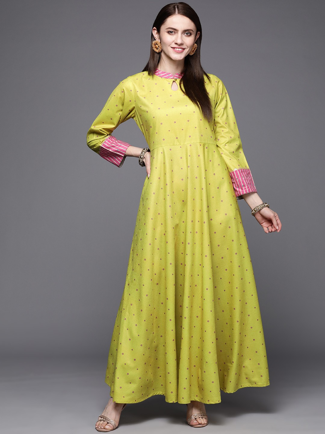 

Ahalyaa Women Lime Yellow & Pink Velvet Printed Pleated A-Line Maxi Ethnic Dress