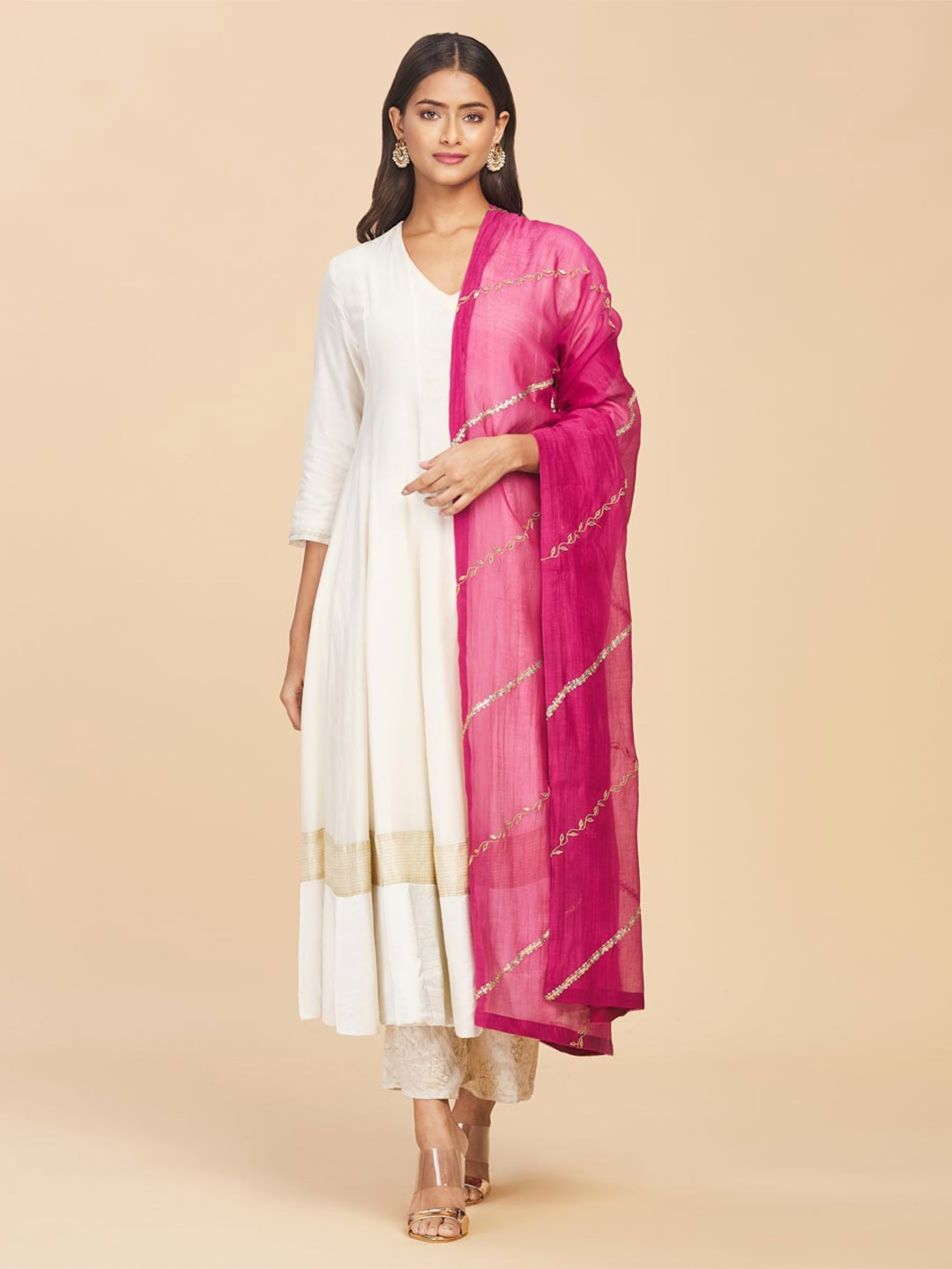 

Fabindia Pink & Gold-Toned Printed Cotton Silk Dupatta with Sequinned