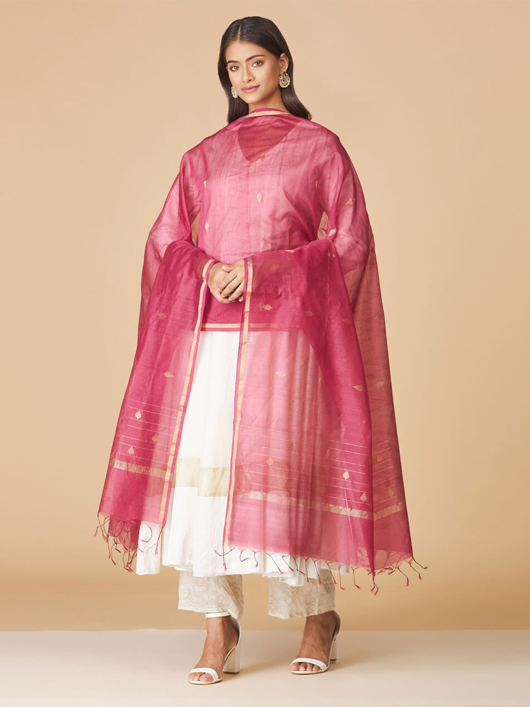 

Fabindia Pink & Gold-Toned Ethnic Motifs Woven Design Cotton Silk Dupatta with Zari
