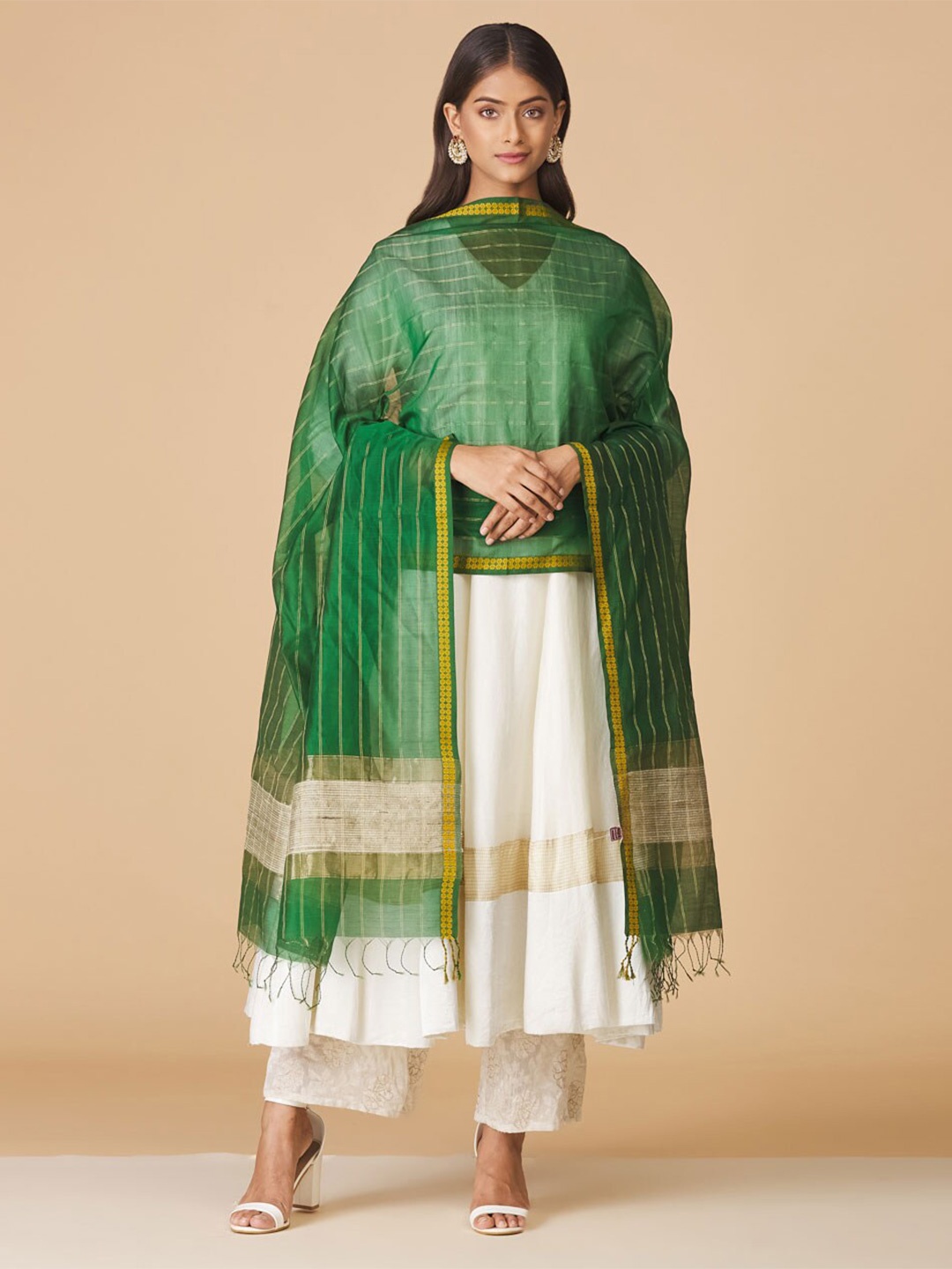 

Fabindia Green & Gold-Toned Woven Design Cotton Silk Dupatta