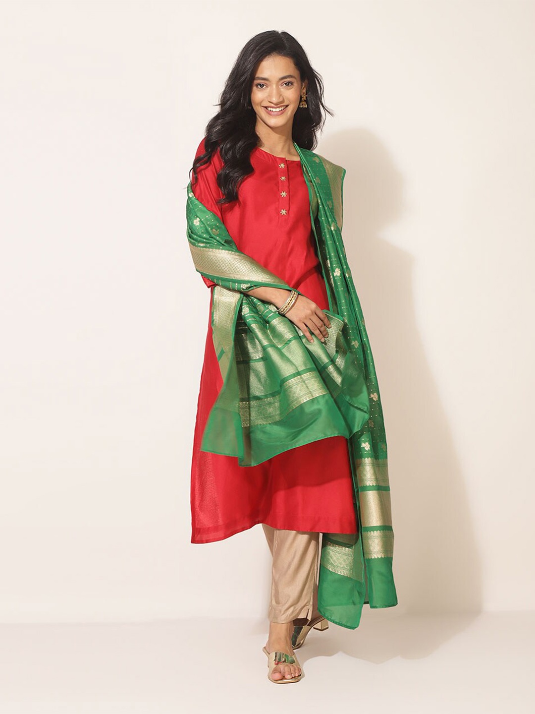 

Fabindia Green & Gold-Toned Printed Dupatta