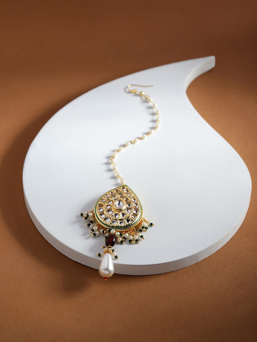 

Ruby Raang Gold-Plated White & Green Kundan-Studded & Pearl Beaded Maang Tikka