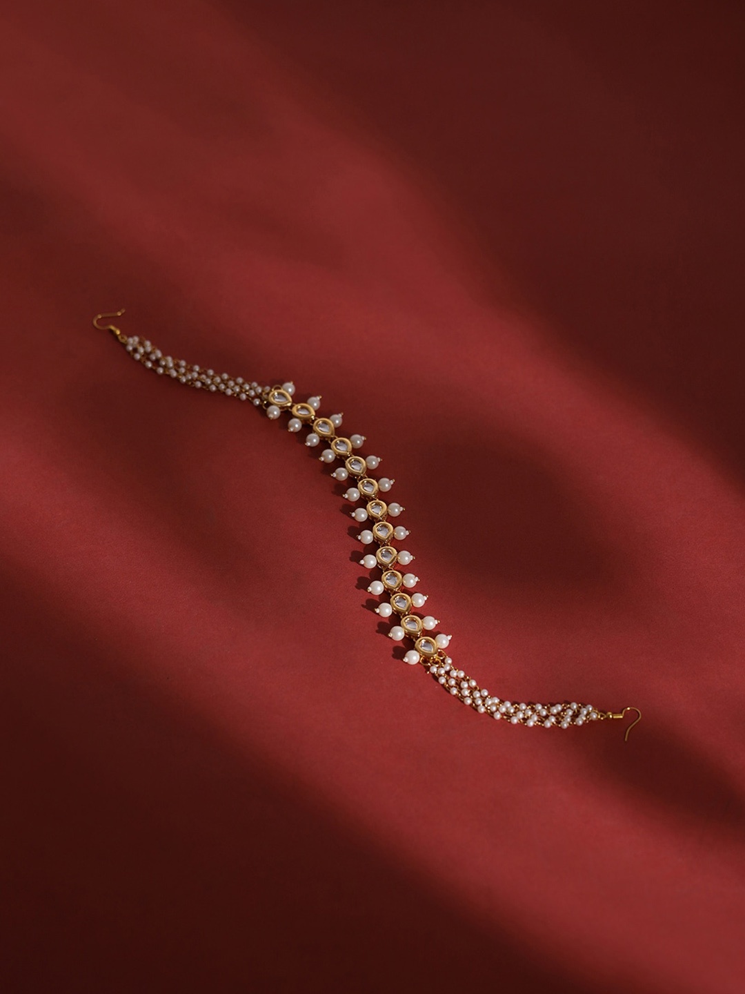

Ruby Raang Gold-Plated White Kundan-Studded & Pearl Beaded Hair Band