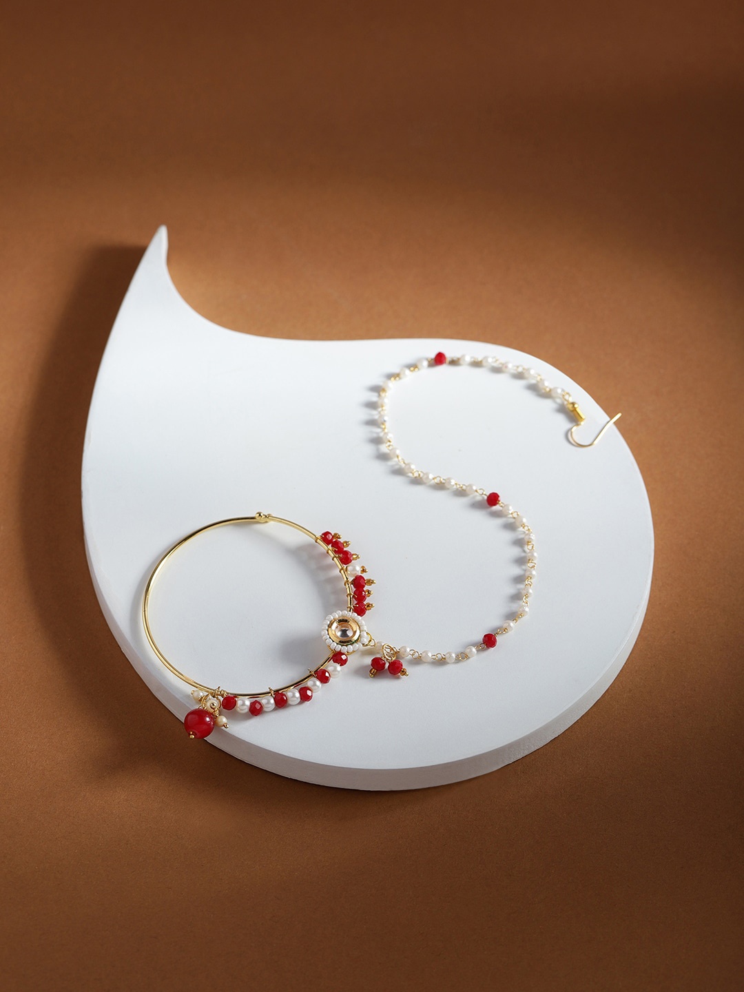 

Ruby Raang White & Red Gold-Plated Kundan-Studded & Beaded Nosepin