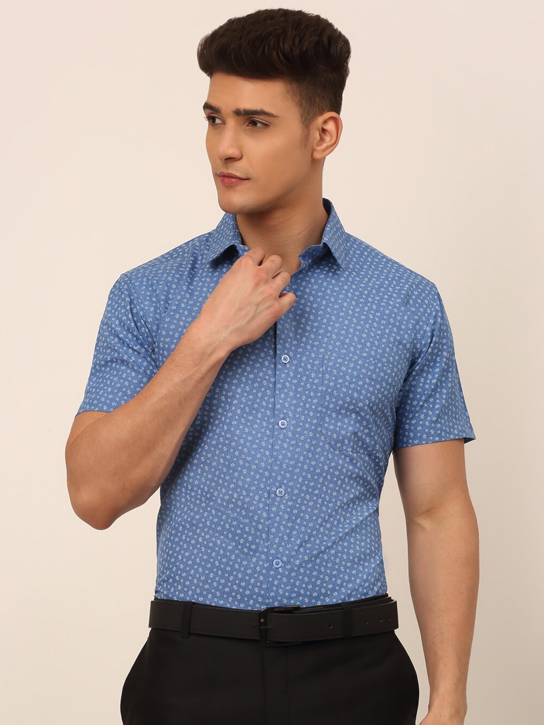 

JAINISH Men Blue Classic Regular Fit Floral Printed Formal Shirt