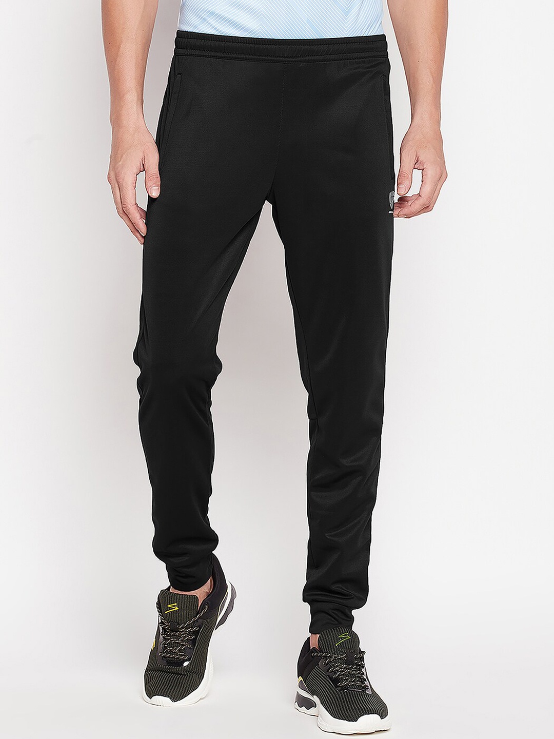 

UNPAR Men Black Solid Joggers