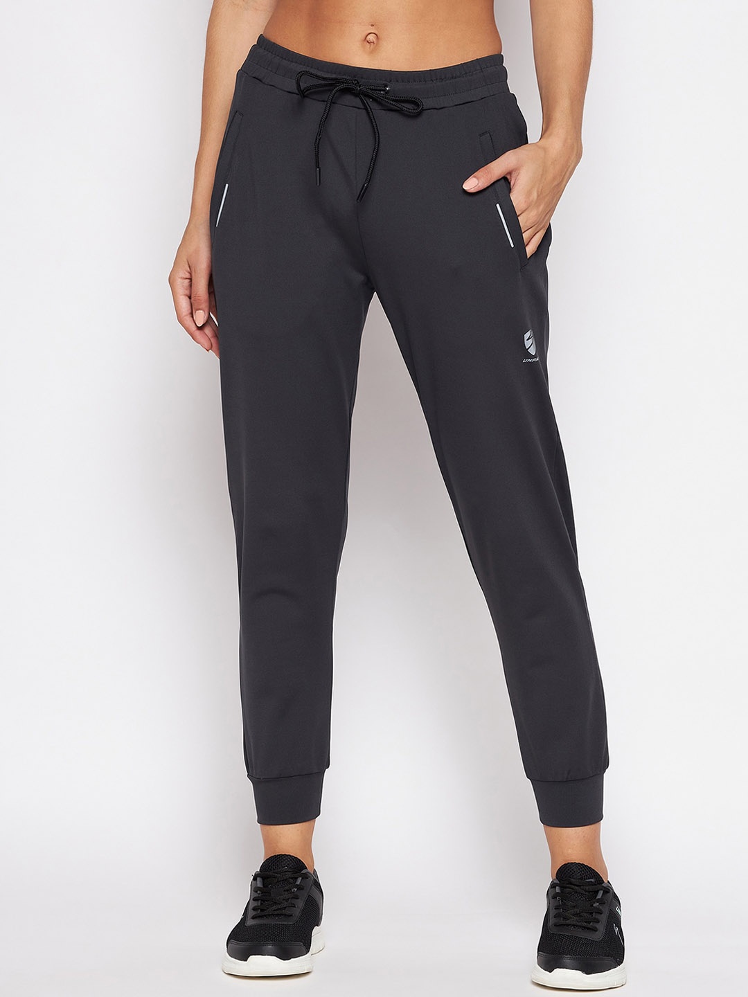 

UNPAR Women Grey Solid Regular Fit Joggers