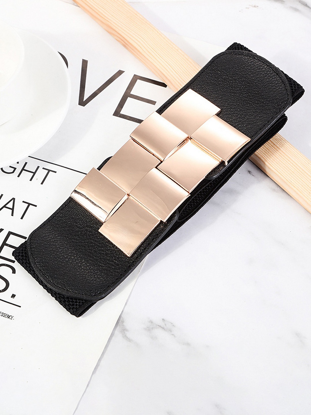 

Diva Dale Women Black Textured Belt