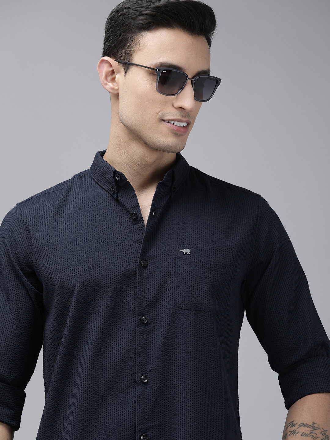 

THE BEAR HOUSE Men Navy Blue Solid Pure Cotton Slim Fit Casual Shirt