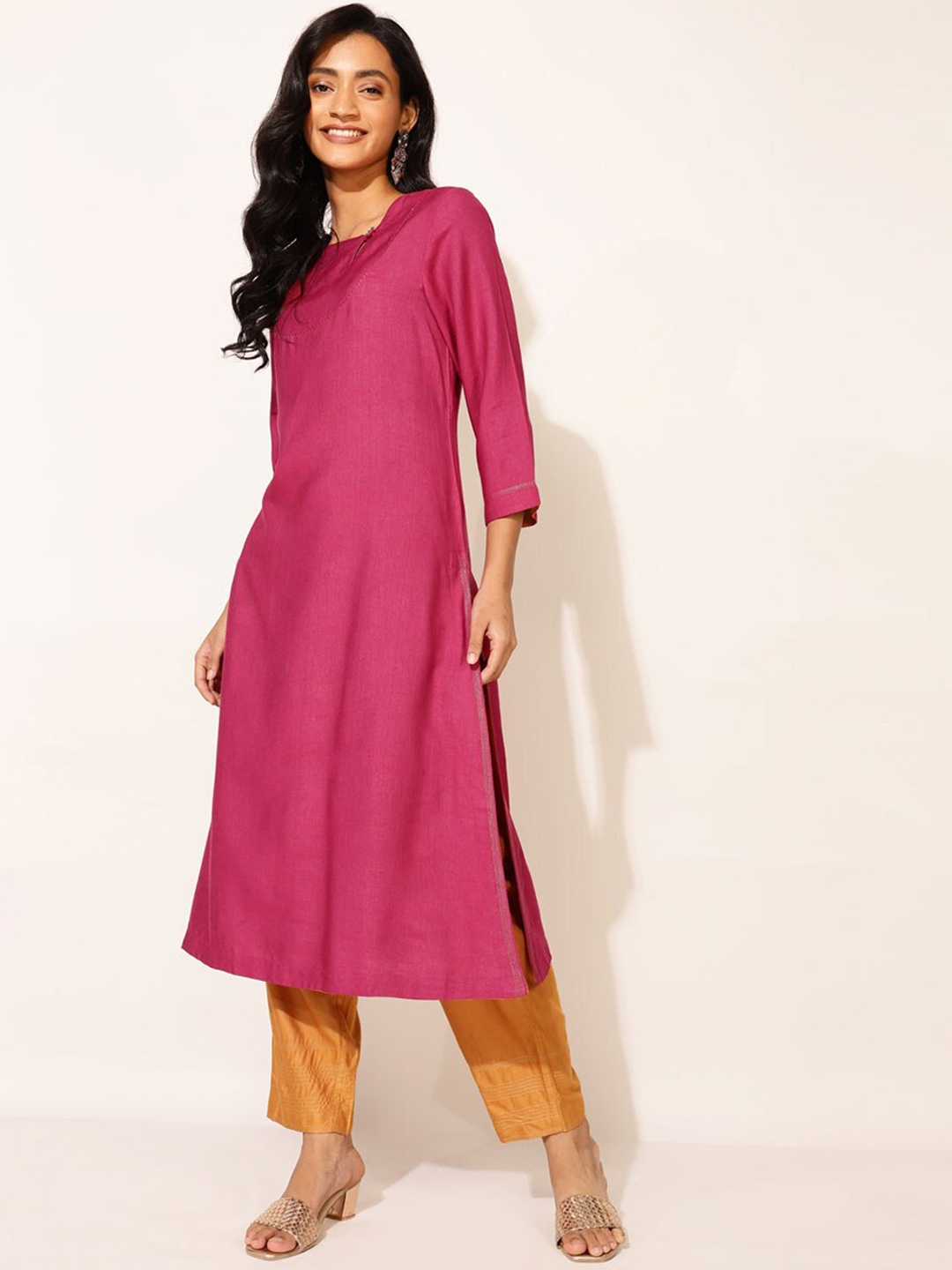 

Fabindia Mandarin Collar Straight Calf Length Kurta, Fuchsia
