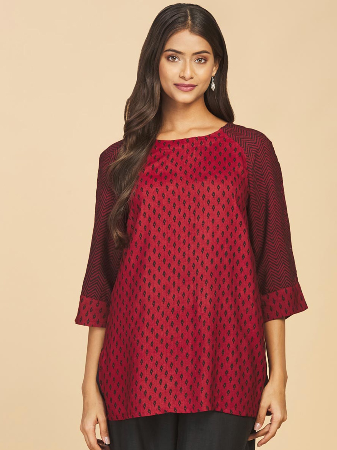 

Fabindia Maroon Ethnic Motifs Printed Kurti