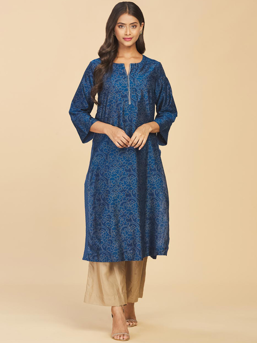 

Fabindia Floral Printed Straight Regular Above Knee Kurta, Blue