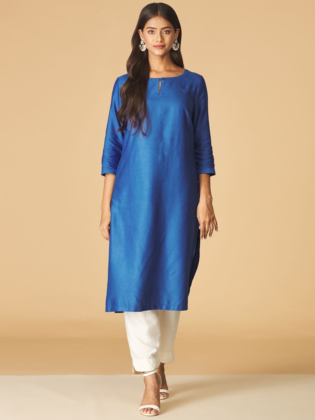 

Fabindia Keyhole Neck Three-Quarter Sleeves Straight Long Kurta, Blue