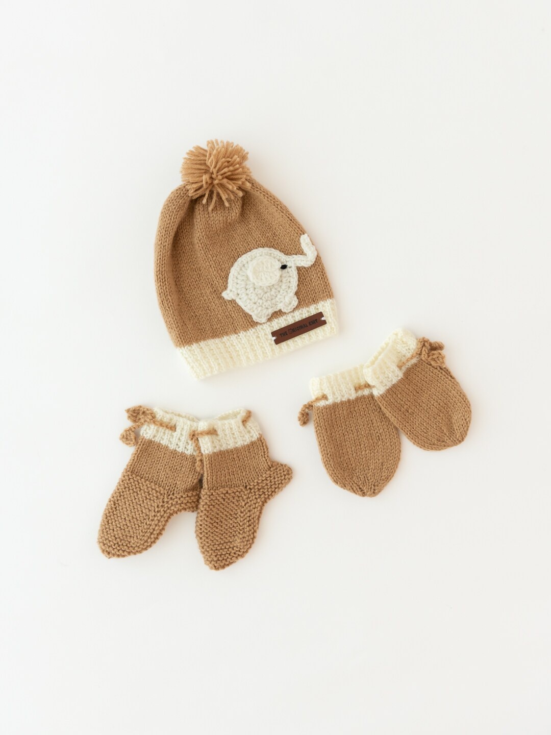 

The Original Knit Kids Brown & Cream Elephant Acrylic Beanie Cap With Socks & Mittens