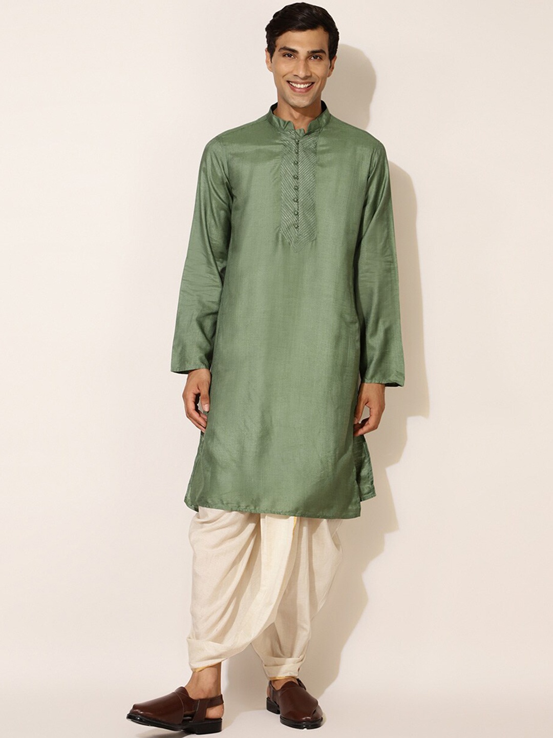 

Fabindia Mandarin Collar Straight Kurta, Green