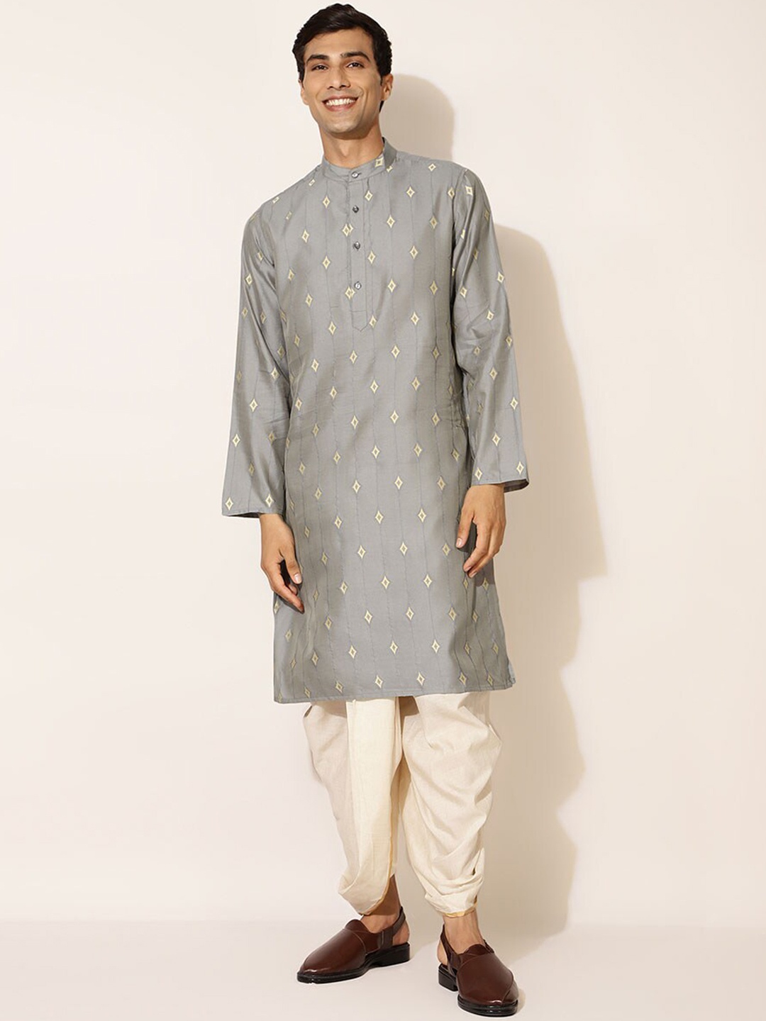 

Fabindia Ethnic Motifs Mandarin Collar Kurta, Grey