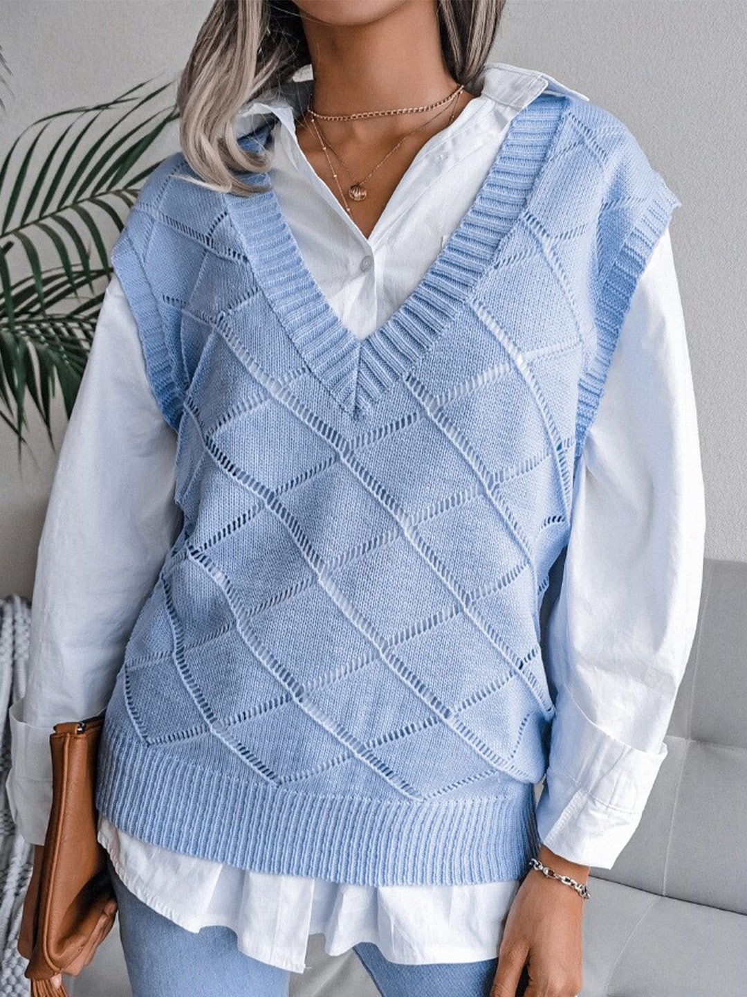 

BoStreet Women Blue Checked Sweater Acrylic Vest